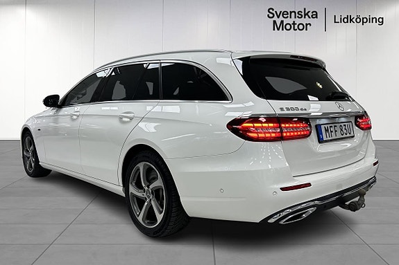Mercedes-Benz E300 4 of 20