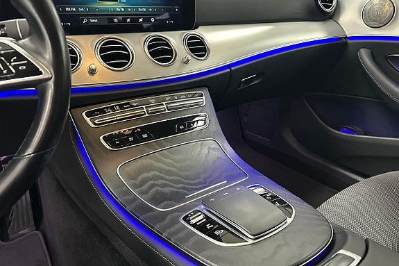 Mercedes-Benz E300 14 of 20