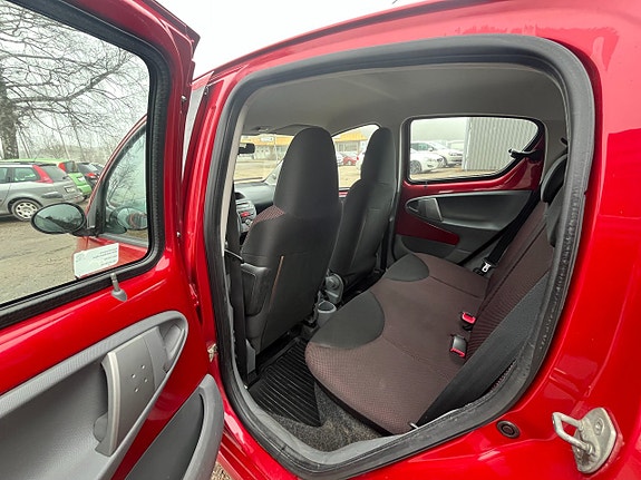 Toyota Aygo 7 of 8