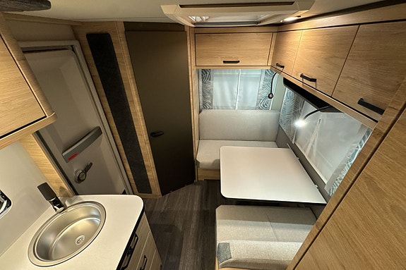 Weinsberg CaraOne 390 QD 9 of 13
