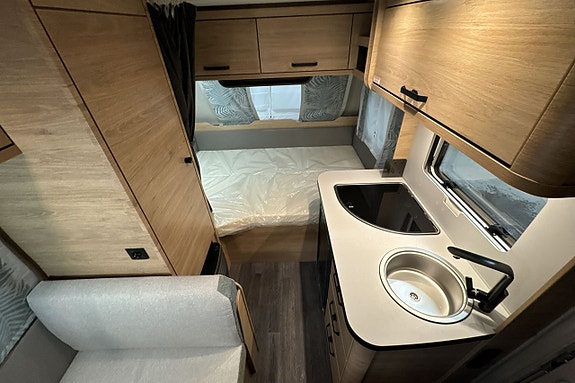 Weinsberg CaraOne 390 QD 10 of 13