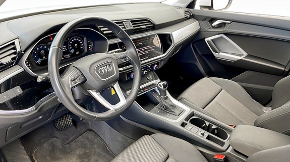 Audi Q3 7 of 12