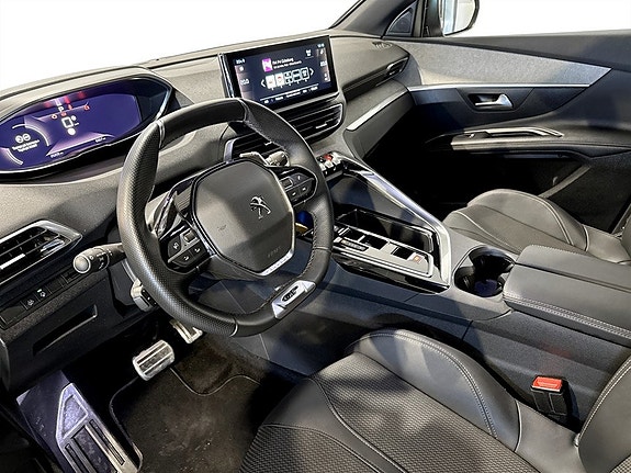 Peugeot 3008 4 of 5