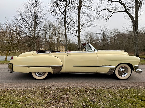 Cadillac Convertible 7 of 24