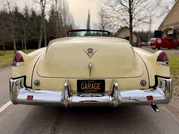 Cadillac Convertible 5 of 24