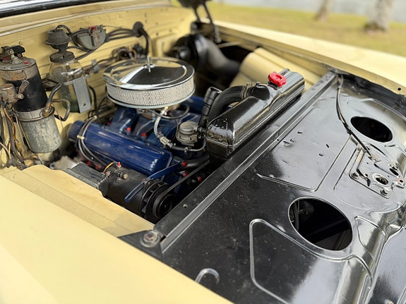 Cadillac Convertible 22 of 24