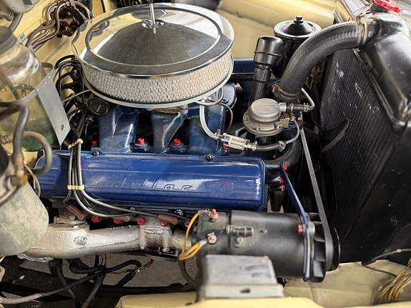 Cadillac Convertible 23 of 24