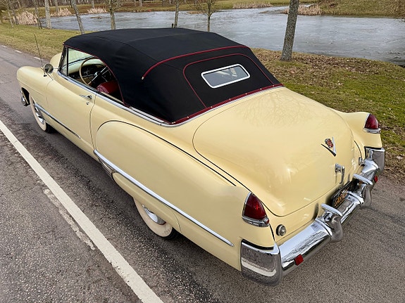 Cadillac Convertible 9 of 24