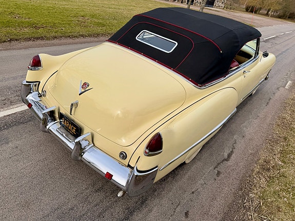 Cadillac Convertible 8 of 24