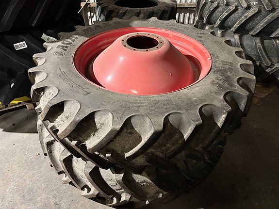 Traktorhjul / radodlingshjul