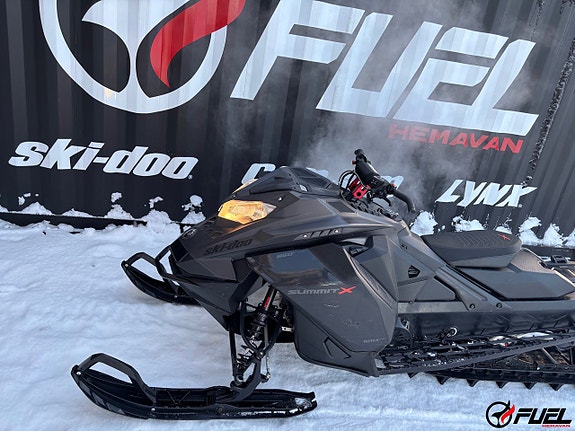 Ski-Doo Summit EXP 850 E-TEC 2 of 5