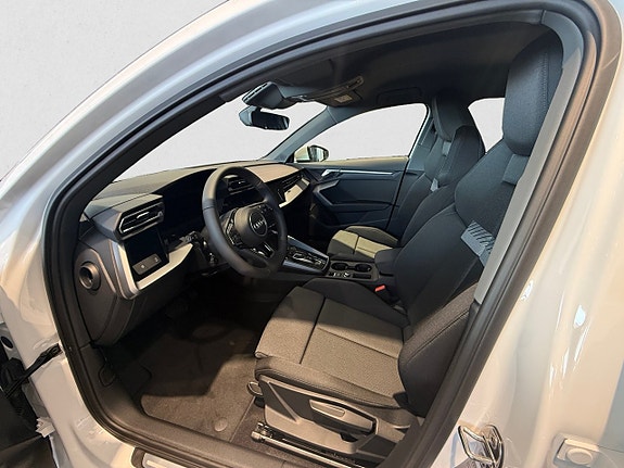 Audi A3 8 of 15