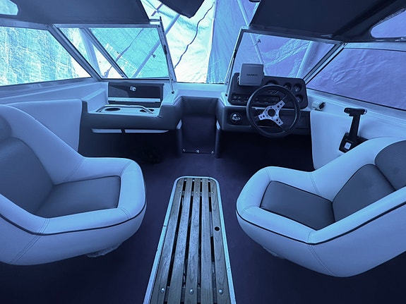 Sea ray 160 5 of 6