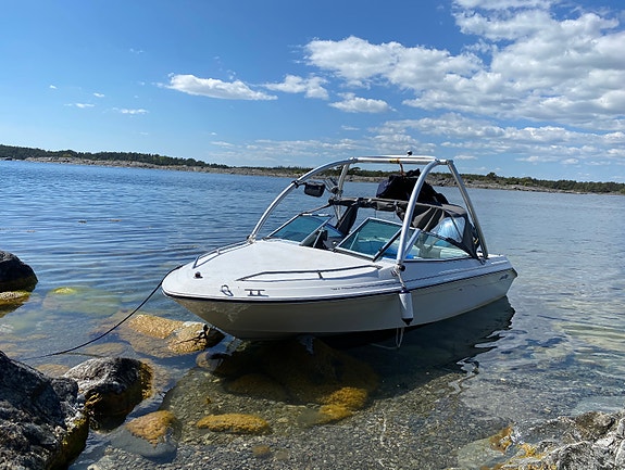 Sea ray 160 2 of 6