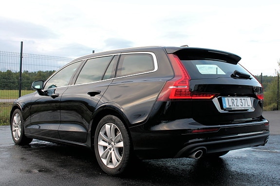 Volvo V60 12 of 30