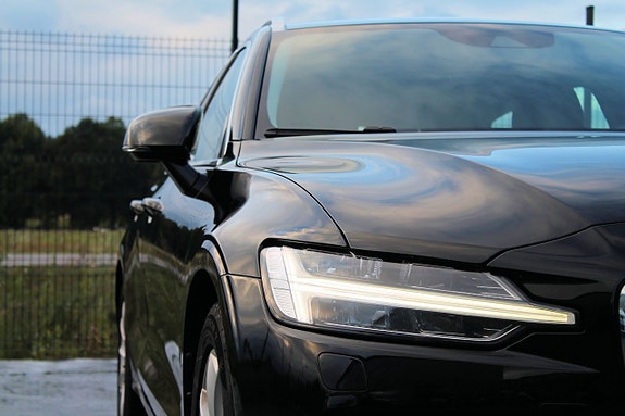 Volvo V60 5 of 30