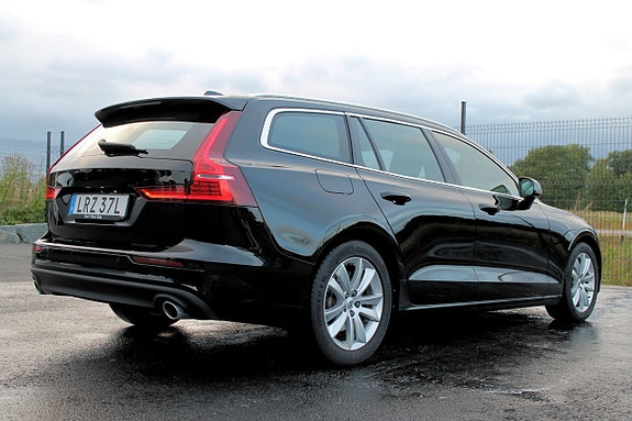 Volvo V60 19 of 30
