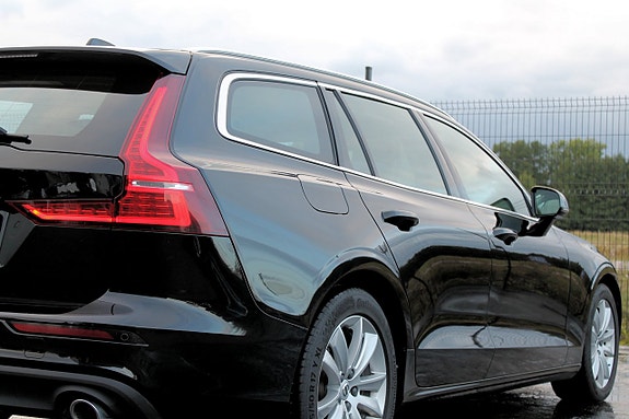 Volvo V60 22 of 30