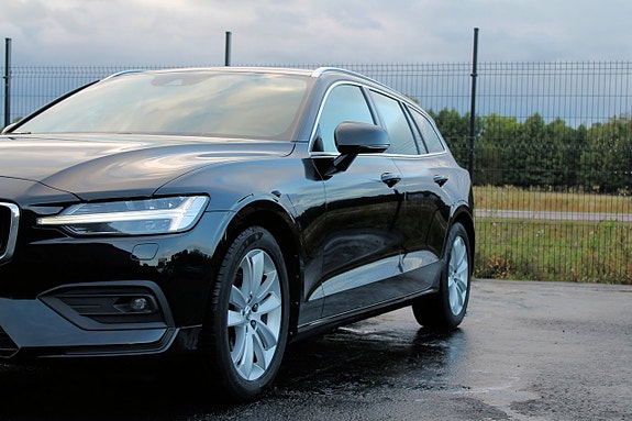 Volvo V60 9 of 30