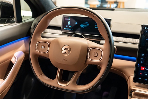 NIO EL6 10 of 18
