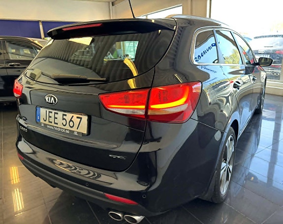 Kia Ceed 3 of 5