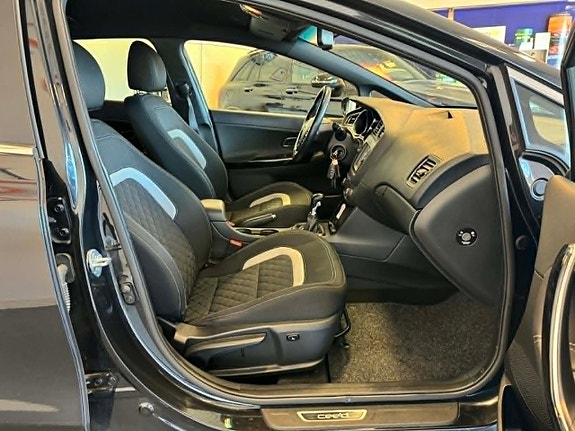 Kia Ceed 12 of 22