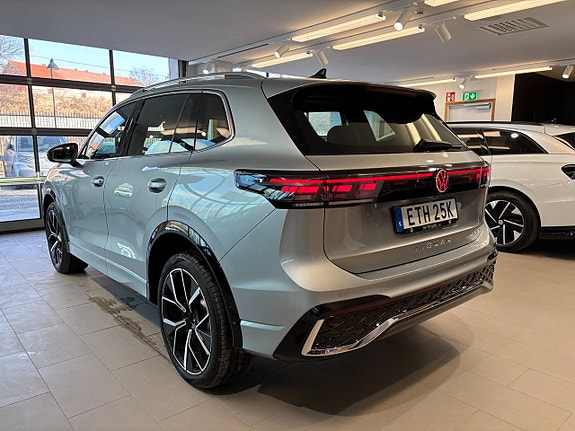 Volkswagen Tiguan 7 of 22