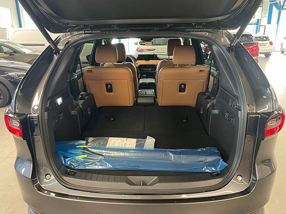 Mazda CX-80 11 of 12