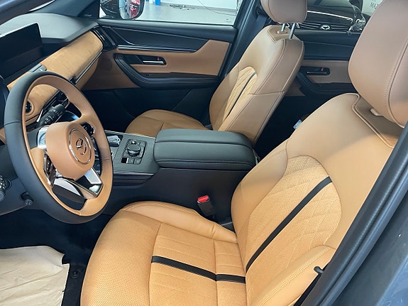 Mazda CX-80 7 of 12