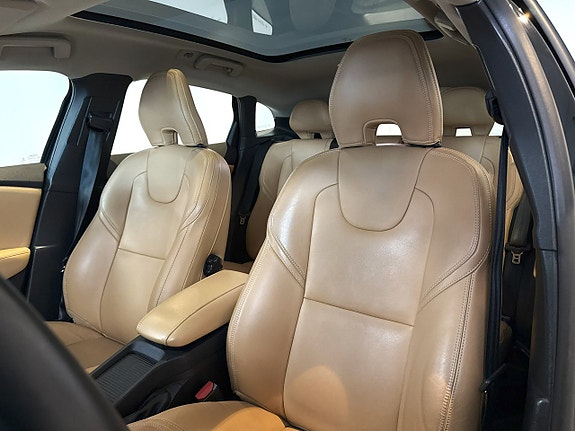 Volvo V40 Cross Country 10 of 18