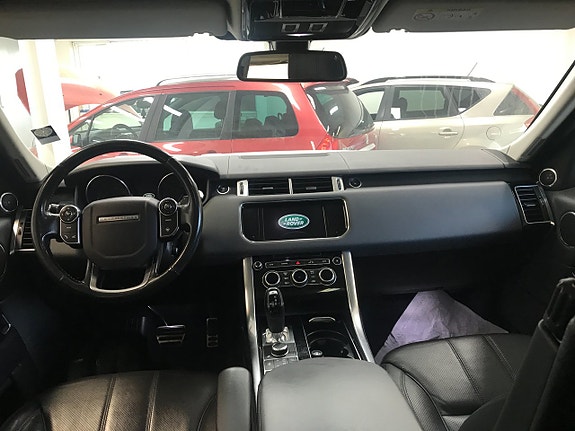 Land Rover Range Rover 12 of 23