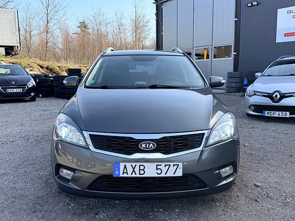 Kia Ceed 7 of 9