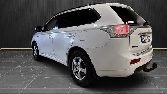 Mitsubishi Outlander 3 of 10