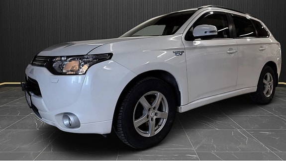 Mitsubishi Outlander 2 of 10