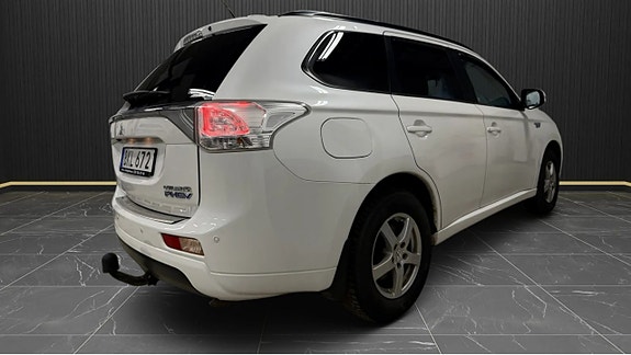 Mitsubishi Outlander 4 of 10