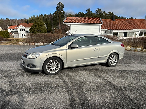 Opel Astra 2 of 5