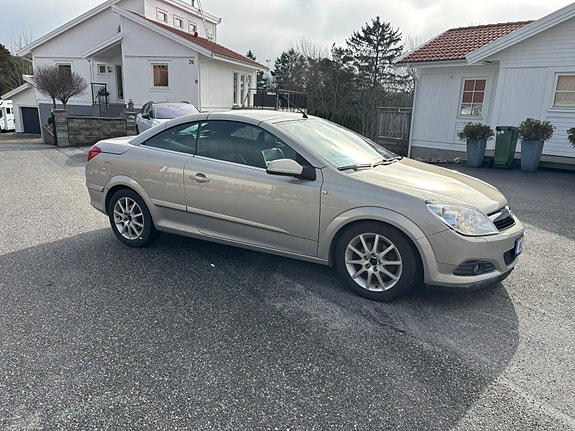 Opel Astra 3 of 5