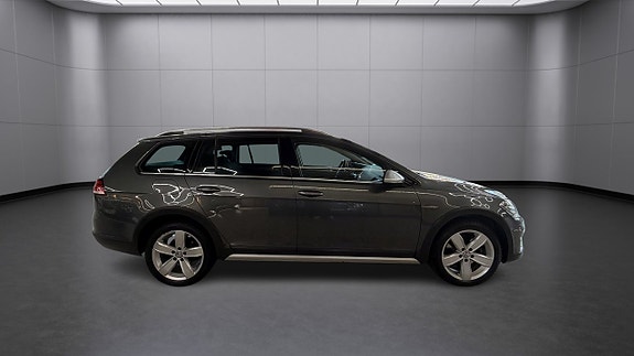 Volkswagen Golf Alltrack 4 of 18