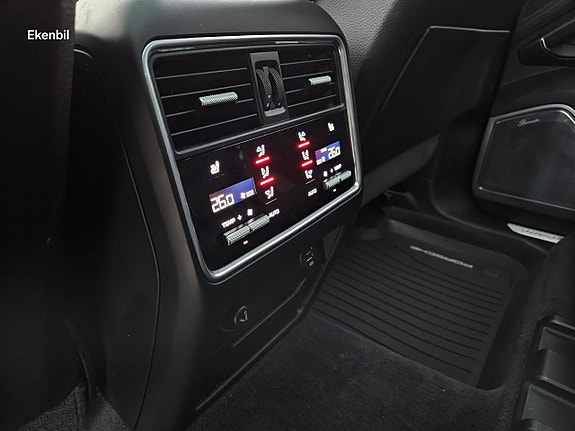Porsche Cayenne S 21 of 30