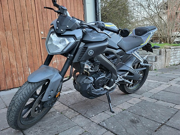 Yamaha MT-125 3 of 5