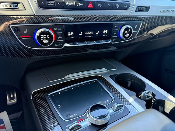 Audi SQ7 13 of 23