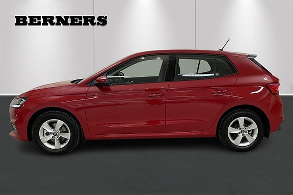 Skoda Fabia 2 of 5