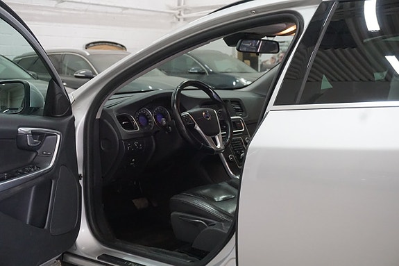 Volvo V60 10 of 26