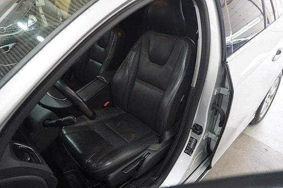 Volvo V60 18 of 26
