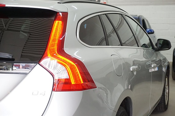 Volvo V60 9 of 26