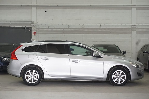 Volvo V60 6 of 26
