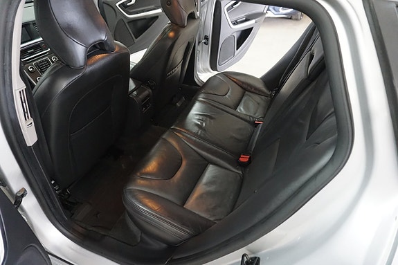 Volvo V60 20 of 26