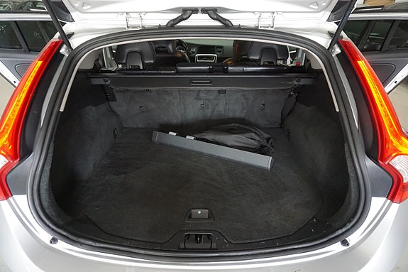 Volvo V60 21 of 26