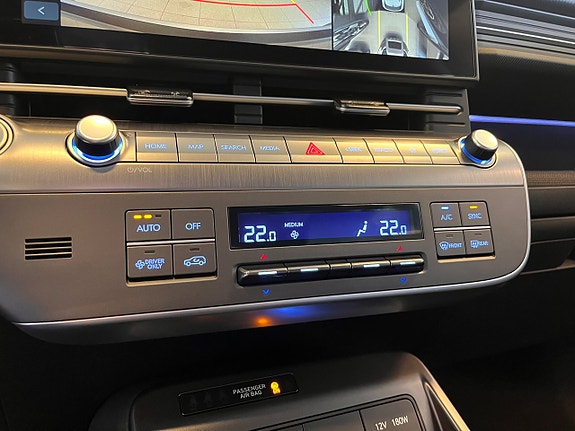 Hyundai Kona 11 of 17