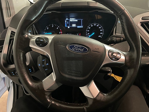 Ford Transit Custom 15 of 18